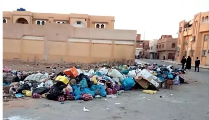 af6d7b37-6ee2-4335-acc1-ea95c7121ba8-1500x9999-c الأغواط: إنتشار النفايات يثير إستياء سكان العديد من شوارع و أحياء المدينة