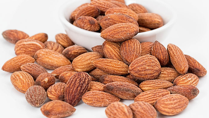 almonds طبابة نت - أغذية لإنقاص الوزن