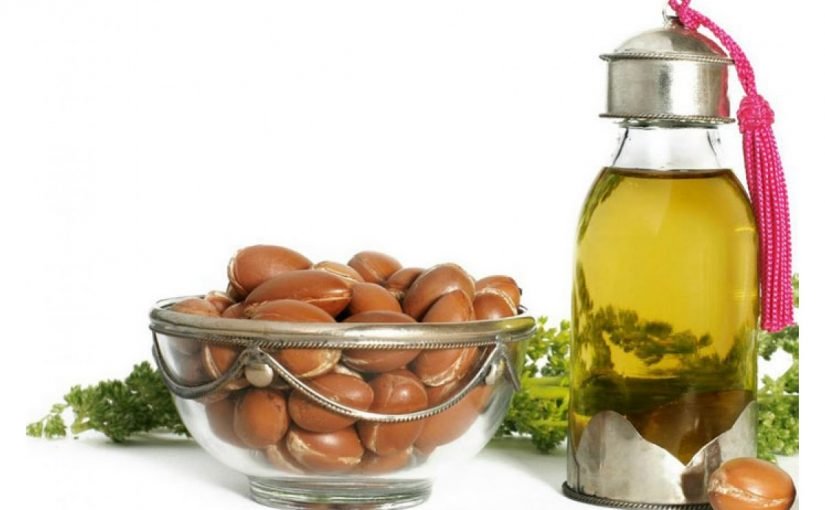 argan-1200x800-825x510-2 فوائد زيت الارغان للشعر وكيفية استعماله