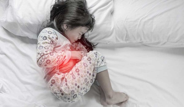 علاج عسر الهضم عند الاطفال