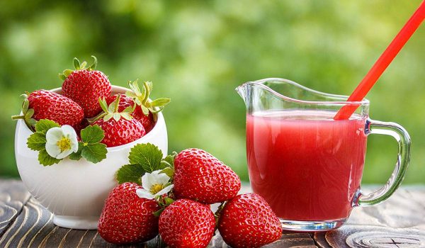فوائد عصير الفراولة