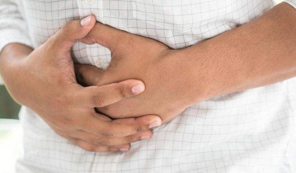 هل الرجيم يسبب الم في المعدة