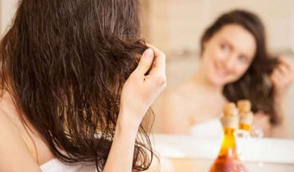 فوائد حمامات الزيت للشعر
