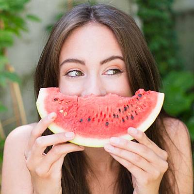 attention-eating-watermelon-in-this-way-can-make-you-fat