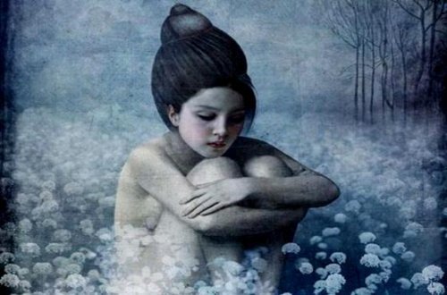 avocado-newspaper-63 سيدة تجلس عارية في الزهور