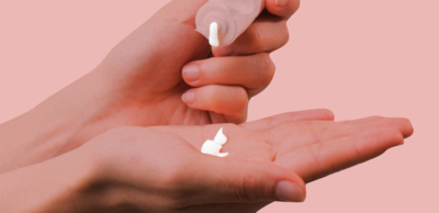 b12cc2cb1a29d341ccc8fa043f80d23f-1 5 نصائح لحماية البشرة خلال سن اليأس