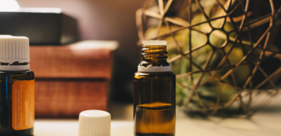 b3ffc28b7a4ed99b5265b5ecc47b51f7-1 زيت شجرة الشاي لإزالة العلامات الجلدية