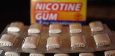 b64f003a85e0991d35db65c98c07a123-1 تأثيرات علكة النيكوتين