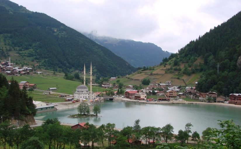 butik-karadeniz-turu-3-1200x800-825x510-2 تقرير عن مدينة طرابزون التركية