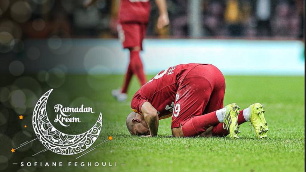 capture-12-1500x9999-c نجوم الخضر يهنئون الشعب الجزائري بحلول شهر رمضان