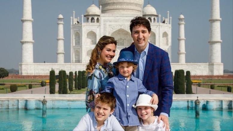 cc167e9e-54c7-469e-816f-4582ce7cc92e-56 رئيس الوزراء الكندي جاستن ترودو مع زوجته وأبنائه (مواقع التواصل )