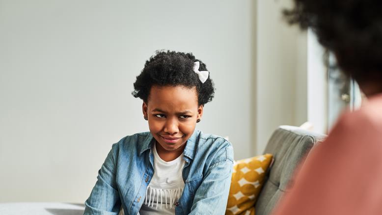 cc167e9e-54c7-469e-816f-4582ce7cc92e-91 بإخبار طفلك بمدى سهولة الأمر فأنت تخبره أنك لا تعتبره قادرا على القيام بأي شيء (غيتي )