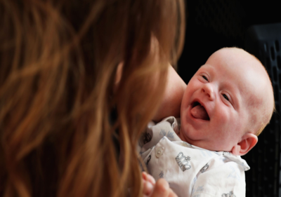 d1c1e75f5413b64b7919b25318ecd40e-1 تساقط الشعر بعد الولادة، ما الحل؟