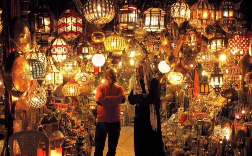 d8a3d8b3d988d8a7d982-d8a7d984d985d8afd98ad986d8a9-d8a7d984d985d986d988d8b1d8a9-d8a7d984d8b1d8aed98ad8b5d8a9-825x510-2 أسواق المدينة المنورة الرخيصة