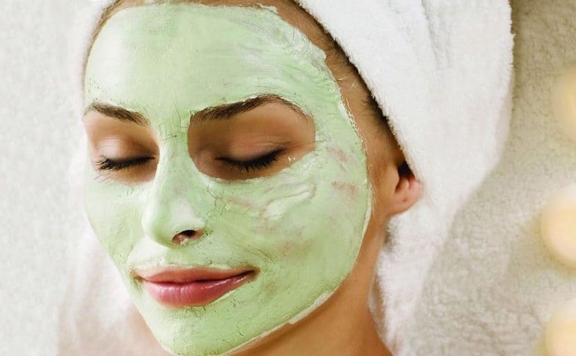 d8a3d981d8b6d984-d982d986d8a7d8b9-d985d8bad8b0d98a-d984d984d988d8acd9873-825x510-2 أفضل قناع مغذي للوجه