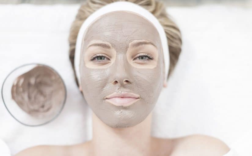 d8a3d981d8b6d984-d985d8a7d8b3d983-d985d986d8b8d981-d984d984d988d8acd987-825x510-2 أفضل ماسك منظف للوجه