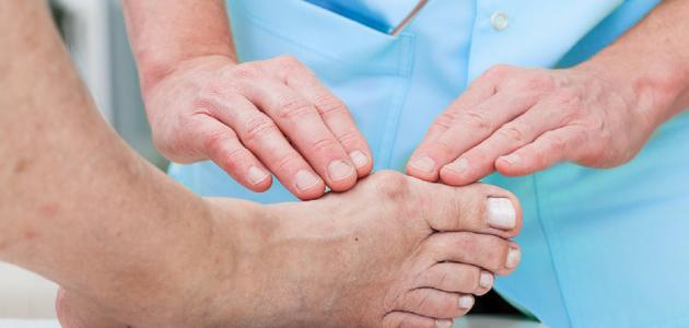 ألم أسفل القدم