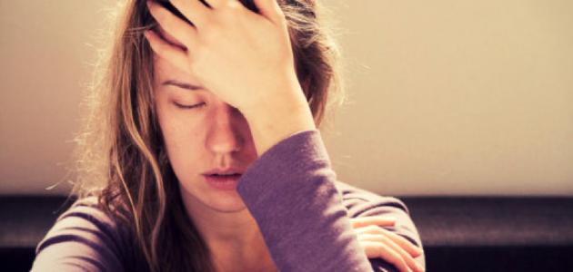 إفرازات بنية في الشهر الثاني