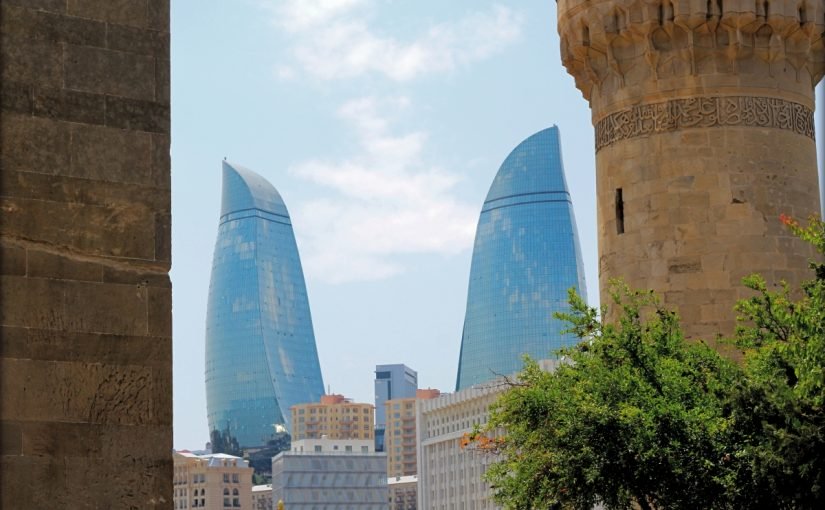 d8a7d8b0d8b1d8a8d98ad8acd8a7d986-d8b3d98ad8a7d8add8a9-825x510-2 اذربيجان سياحة في الصيف