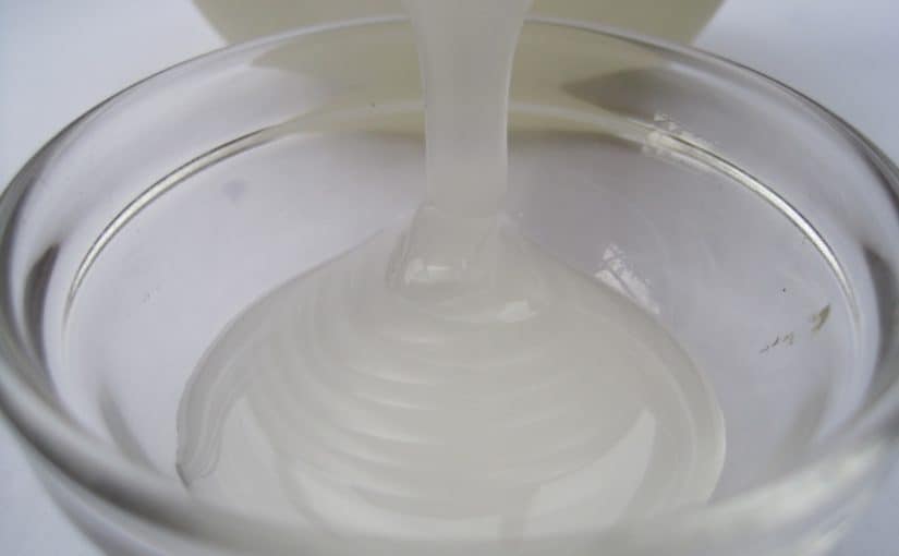 d8a7d8b3d8aad8aed8afd8a7d985-d8b5d8a7d8a8d988d986-d8a7d984d8bad8a7d8b1-d8a7d984d8b3d8a7d8a6d984-d984d984d988d8acd8a9-825x510-2 طريقة استخدام صابون الغار السائل للوجه