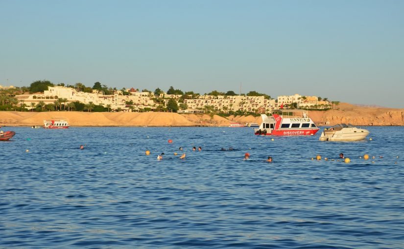 d8a7d8b4d987d8b1-d8a7d984d8a7d985d8a7d983d986-d981d989-d8b4d8b1d985-d8a7d984d8b4d98ad8ae-825x510-2 اشهر الاماكن فى شرم الشيخ