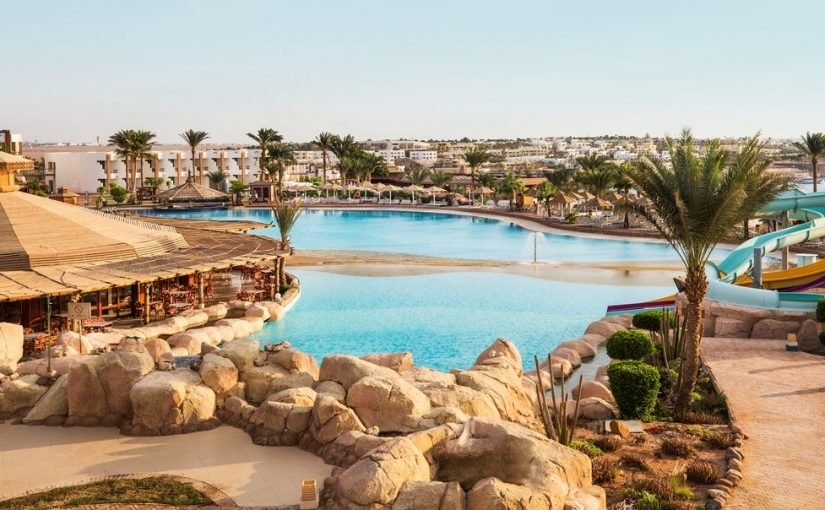 d8a7d981d8b6d984-d985d986d8aad8acd8b9d8a7d8aa-d8b4d8b1d985-d8a7d984d8b4d98ad8ae-825x510-2 افضل منتجعات شرم الشيخ