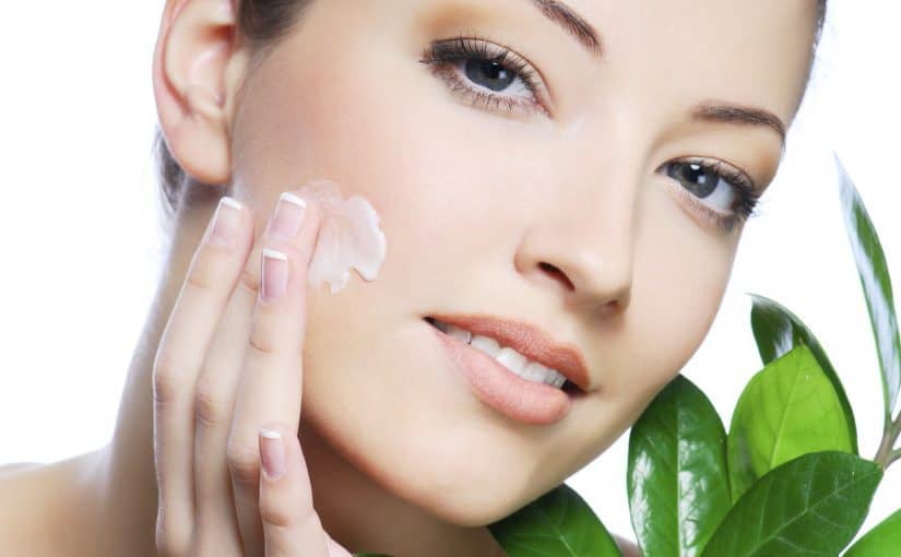 d8a7d982d986d8b9d8a9-d984d984d8a8d8b4d8b1d8a9-d8a7d984d8b9d8a7d8afd98ad8a9-825x510-2 اقنعة للبشرة العادية