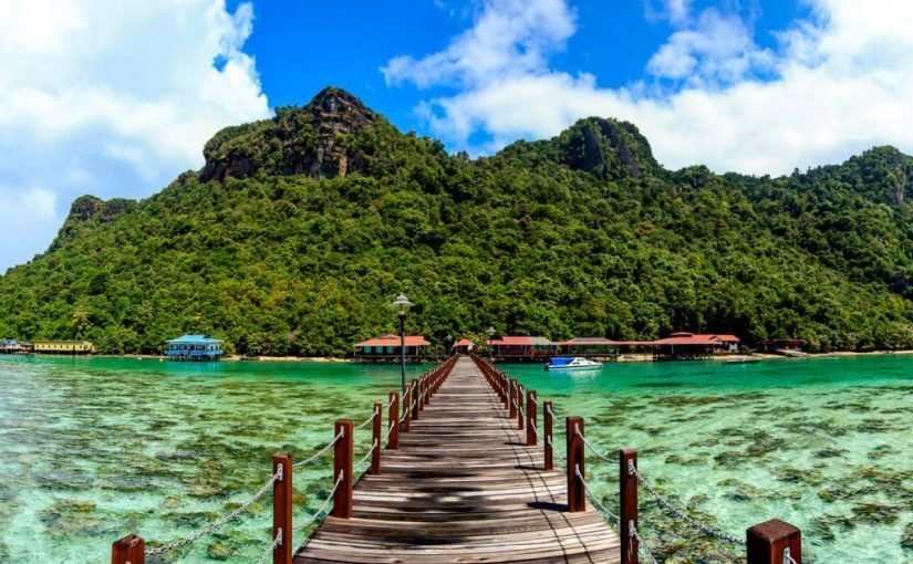 d8a7d984d8a7d985d8a7d983d986-d8a7d984d8b3d98ad8a7d8add98ad8a9-d981d98a-d985d8a7d984d98ad8b2d98ad8a7-825x510-2 الاماكن السياحية في ماليزيا