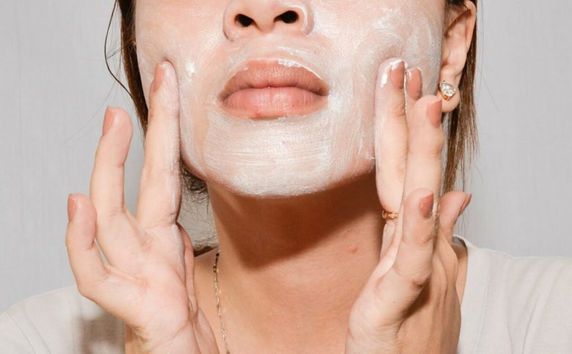 d8a7d984d8add984d98ad8a8-d984d984d8a8d8b4d8b1d8a9-825x510-2 فوائد الحليب للبشرة