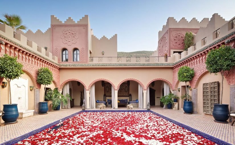 d8a7d984d8b3d98ad8a7d8add8a9-d981d98a-d8a7d984d985d8bad8b1d8a8-d8a7d984d985d8b3d8a7d981d8b1d988d986-d8a7d984d8b9d8b1d8a8-825x510-2 السياحة في المغرب المسافرون العرب