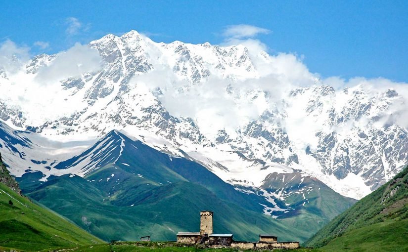 d8a7d984d8b3d98ad8a7d8add8a9-d981d98a-d8acd988d8b1d8acd98ad8a7-d984d984d8b4d8a8d8a7d8a8-825x510-2 السياحة في جورجيا للشباب