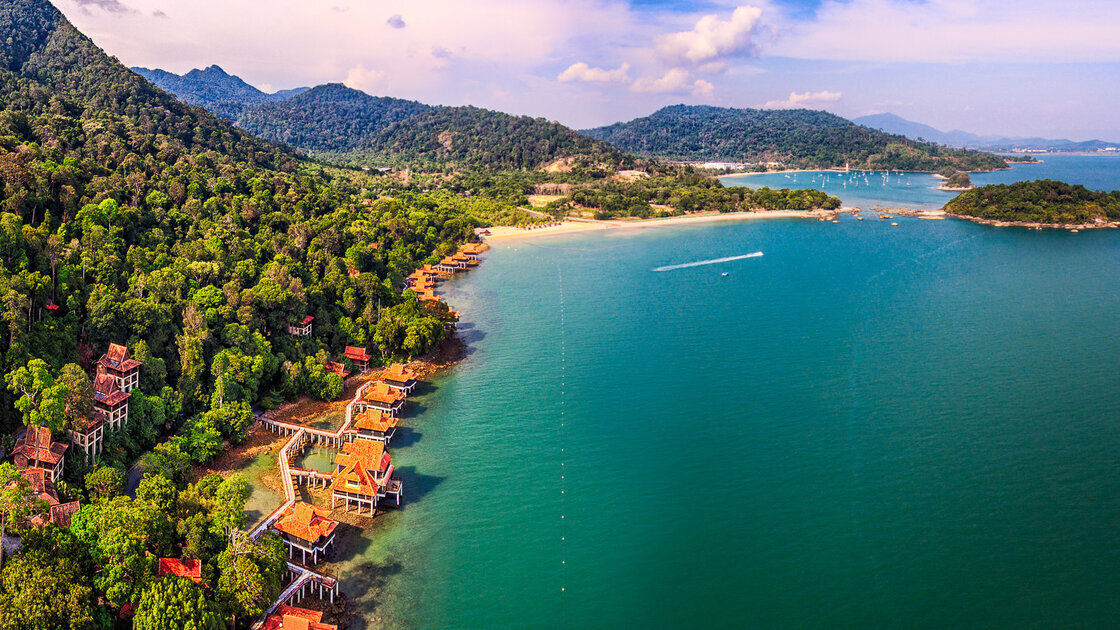 جزيرة لنكاوي أشهر جزيرة في ماليزيا جزيرة لنكاوي أشهر جزيرة في ماليزيا