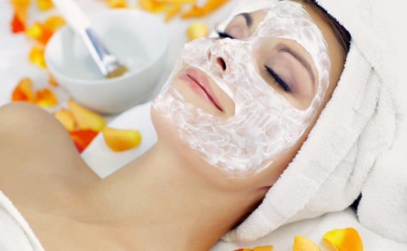 d8a7d984d8b5d8a8d8a7d8b1-d988d8a7d984d8b2d8a8d8a7d8afd98a-d984d984d988d8acd987-825x510-2 الصبار والزبادي للوجه