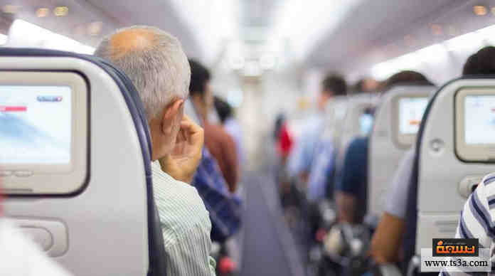 حينما تركب الطائرة، تفضل الركوب في المقعد ...