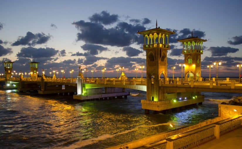 d8a7d985d8a7d983d986-d8b3d98ad8a7d8add98ad987-d8a8d8a7d984d8a7d8b3d983d986d8afd8b1d98ad987-825x510-2 اماكن سياحيه بالاسكندريه