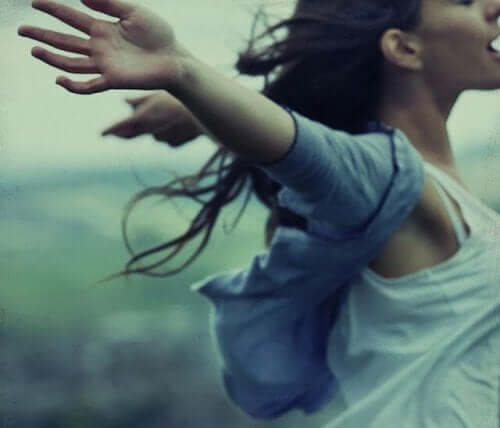 d8a7d985d8b1d8a3d8a9-d8add8b1d8a9 امرأة حرة