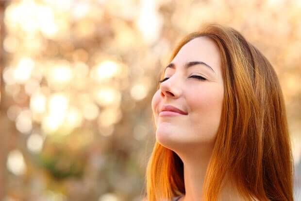 d8a7d985d8b1d8a3d8a9-d8b3d8b9d98ad8afd8a9 امرأة ممتنة