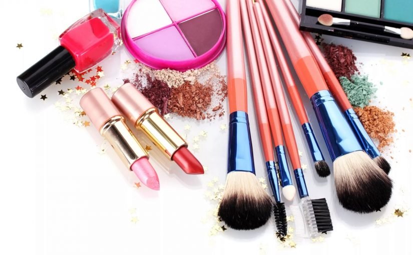 d8a8d8add8ab-d8b9d986-d981d986-d8a7d984d8aad8acd985d98ad984-825x510-2 بحث عن فن التجميل