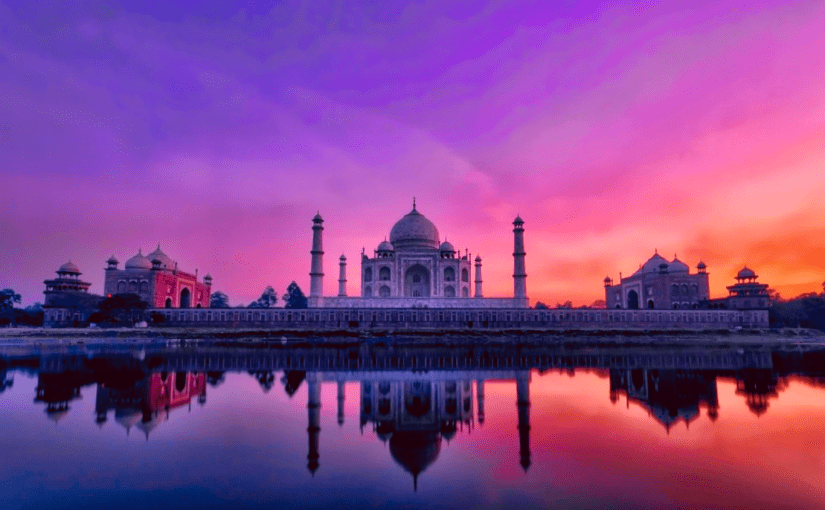 d8aad8a7d8ac-d985d8add984-d985d986-d8a7d984d8afd8a7d8aed984-825x510-2 تاج محل من الداخل