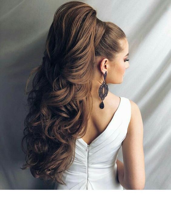 تسريحات شعر طويل للمناسبات