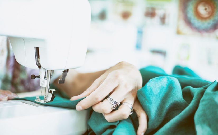 d8aad8b9d984d985-d8a7d984d8aed98ad8a7d8b7d8a9-825x510-2 تعلم الخياطة