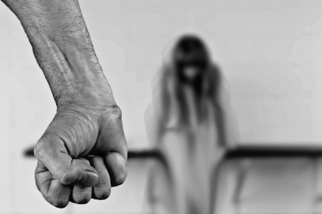 تفسير حلم اب يضرب ابنته في المنام