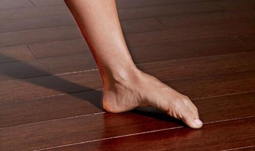 d8aad982d988d98ad8b3-d8a3d8b5d8a7d8a8d8b9-d8a7d984d982d8afd985 تقويس أصابع القدم