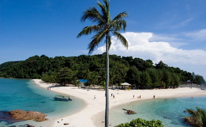 d8aad983d984d981d8a9-d8a7d984d8b3d98ad8a7d8add8a9-d981d98a-d985d8a7d984d98ad8b2d98ad8a7-825x510-2 تكلفة السياحة في ماليزيا