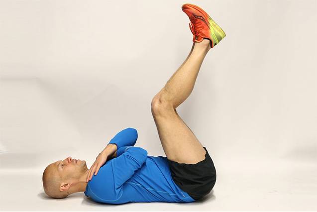 تمرين الطحن مع رفع الساق