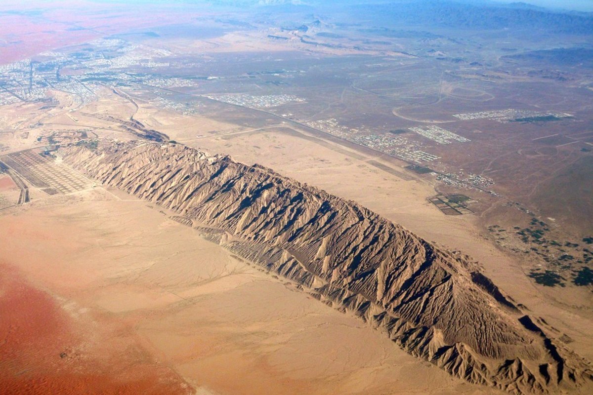 d8acd8a8d984-d8add981d98ad8aa-d985d8afd98ad986d8a9-d8a7d984d8b9d98ad986 أبرز 10 معالم سياحية بأبوظبي