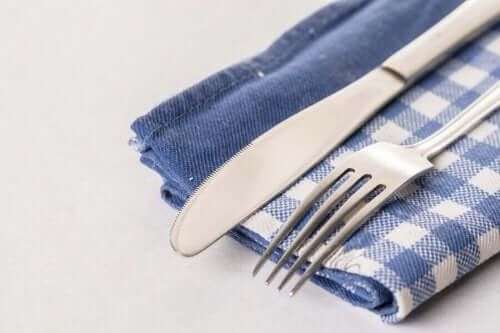 d8add8a7d985d984-d8a3d8afd988d8a7d8aa-d985d8a7d8a6d8afd8a9 حامل أدوات مائدة