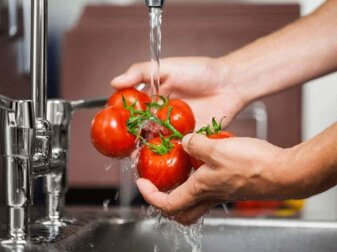 تطهير الفواكه والخضروات