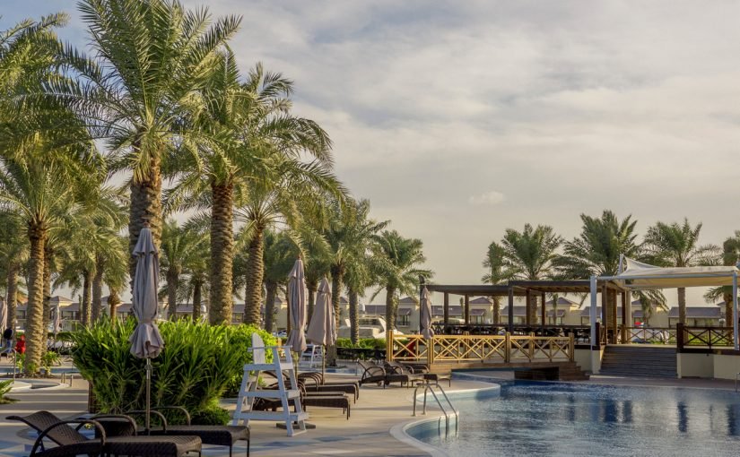 d8b4d8a7d984d98ad987d8a7d8aa-d8a7d984d8a8d8add8b1d98ad986-825x510-2 شاليهات البحرين