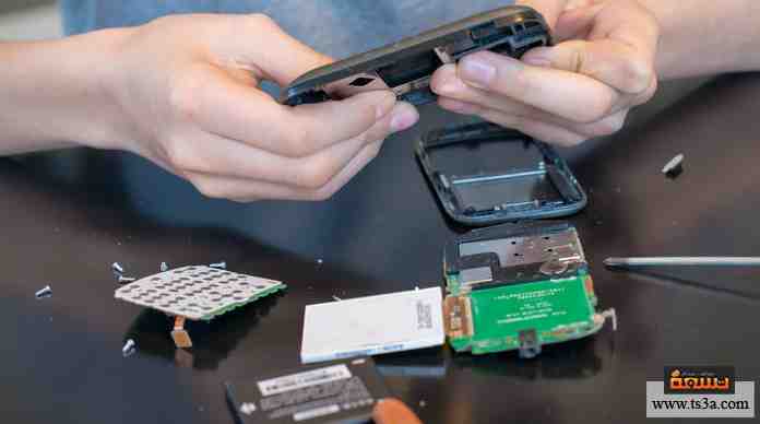 يمكنني فك جهاز إلكتروني بدون معرفة مسبقة وإعادة تركيبه مرة أخرى بسهولة.